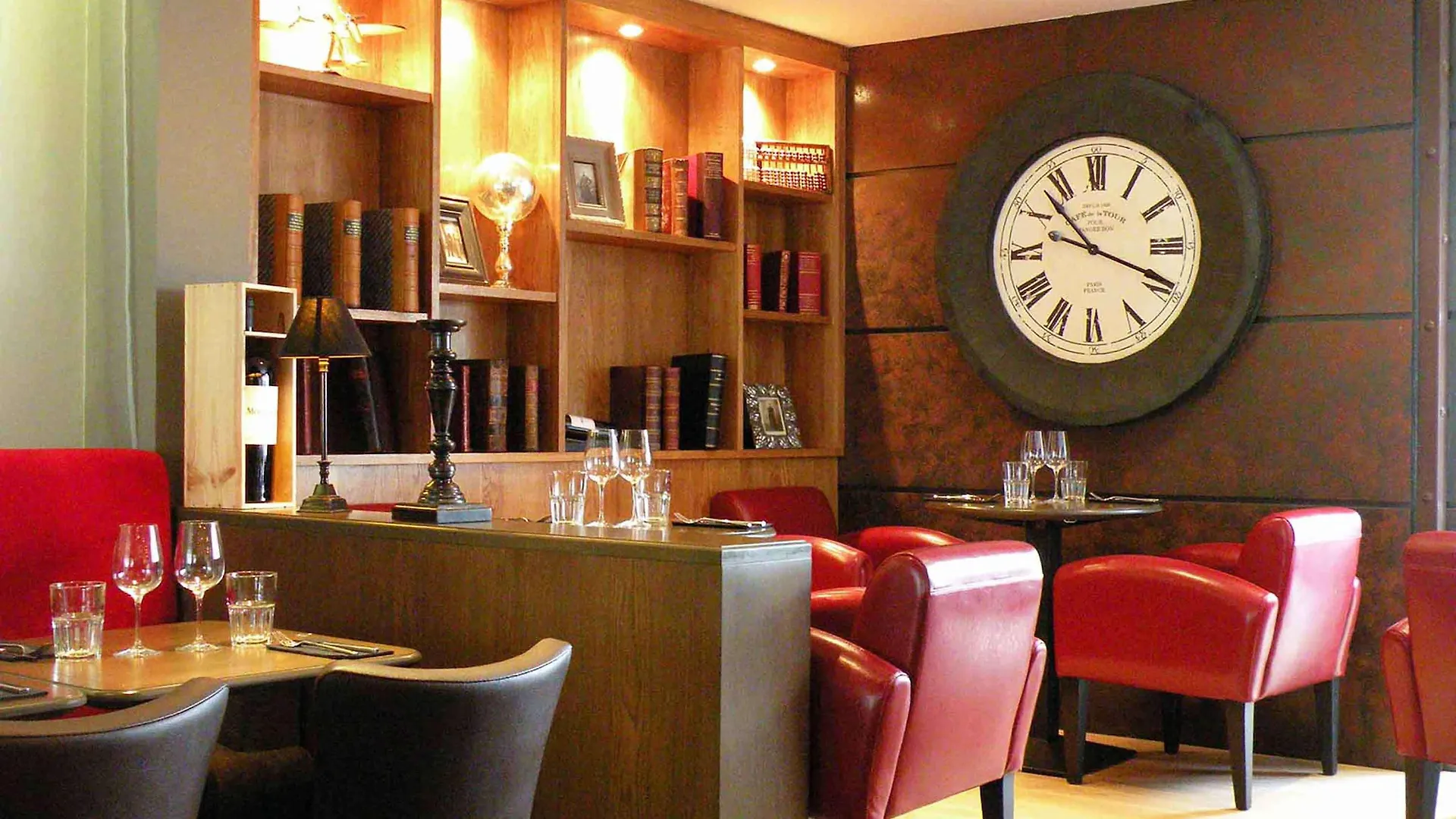 Mercure 19 Philharmonie La 4*