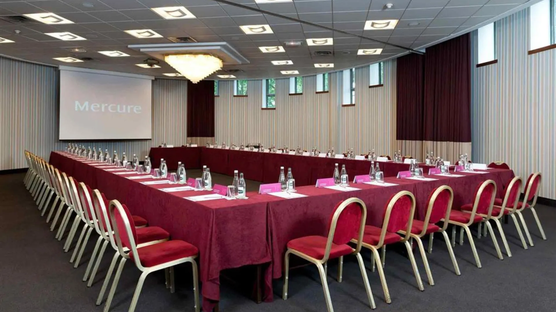 Mercure 19 Philharmonie La Hotel 4*