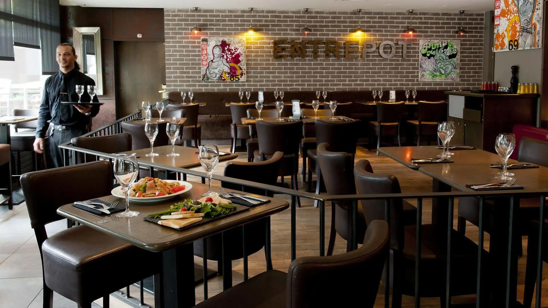 Mercure 19 Philharmonie La 4*